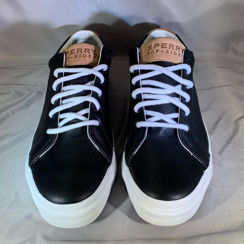 Men’s Sperry topsider boat sneakers. Size 10.5 NIB